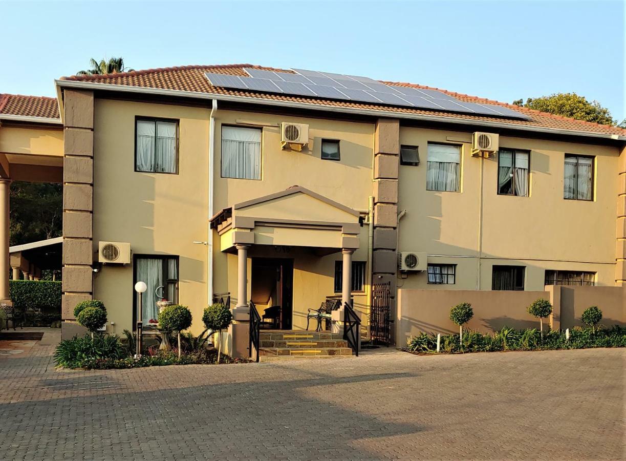 Constantia Manor Guest House Pretoria-Noord Exterior foto